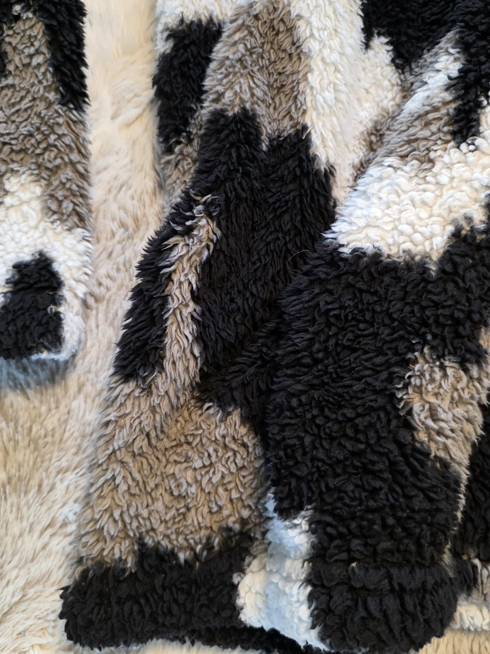 Eddie Bauer Sherpa Half-Zip Pullover - Black, White & Gray XL - Picture 3 of 4